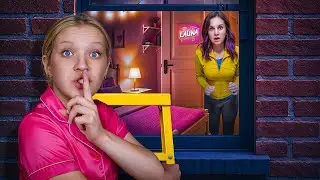 SNEAKING OUT at MIDNIGHT with my SISTER!