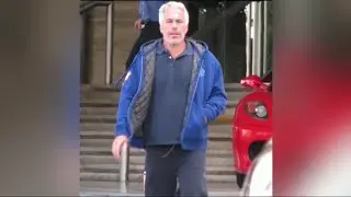Epstein's death: two prison guards suspended, warden reassigned
