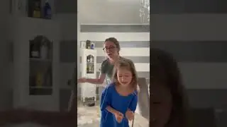 Figliachiara e zia vittoria fanno scherzo a mammagiulia!! #shorts