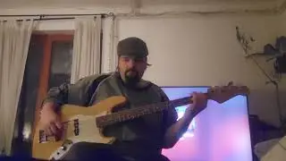 Scream bloody gore bass cover ( Death )