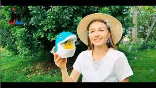 Whale Electric bubble machine +4oz bubble water