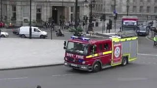 *All sirens + bullhorn* LFB fire engine responding to a residential fire