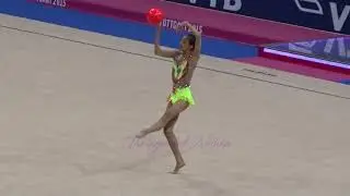 Laura ZENG (USA) ball - 2015 Stuttgart worlds Qualifs