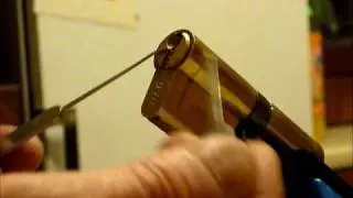 Single Pin Picking Vs Raking UAP 5 Pin Euro Cylinder Lock uklocksport.co.uk