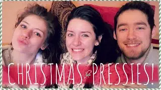 Christmas Presents Haul With Brother & Sister/Jessie B! ❄ VLOGMAS 23 | Melanie Murphy