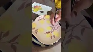 🍋 here&rsquo;s how I painted this lemon ceramic plate totally inspired by Italian ceramic #pottery #paint