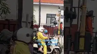 Papasan KA SANCAKA dengan KA CL DHOHO Guy's...