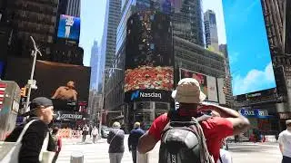 SKY Play's billboard advertisement in Times Square, New York   2022