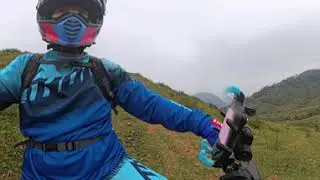 [360] Lang thang đồi bù