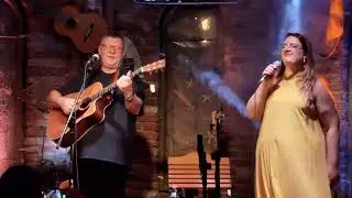 Tomek Lewandowski - Sięgnij po mnie (feat. Gabi Gunia)
