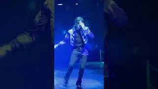 Michael Jackson's Billie Jean Dance in 2009!