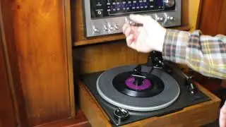 Vintage Drysink Style Magnavox Console 8 Track Turntable Stereo