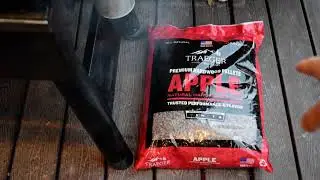Product Review: Traeger Grills Apple 100% All-Natural Wood Pellets for Smokers Grill, 20 lb. Bag
