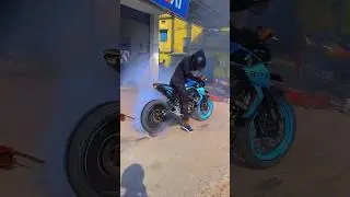 Mt15 par burnout 🔥😈🔥🚀⚡️.  #burnout #shorts #short #trending #mt15 #reels #mt15lover #bike
