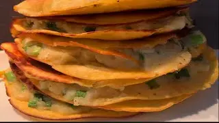 Тортильи с сырно-картофельной начинкой. Tortillas with cheese and potato filling.