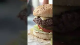 #beefburgers#juicyburger#food#viralvideo #recipe #cooking #quickrecipes #foodie#fyp