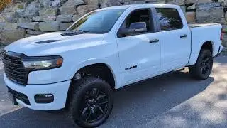 2025 Ram 1500 Laramie leveled with 4 corner air suspension 