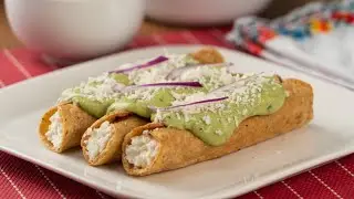 Tacos Dorados de Reques&oacute;n