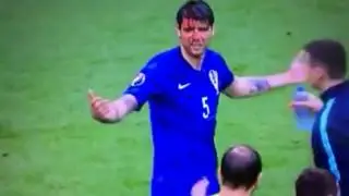 Corluka bleeding CRO VS TUR EURO 2016