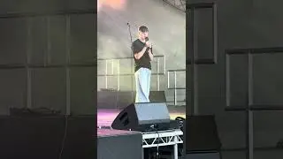Young independent musician Braydon Lee sings Dean Lewis&rsquo;s &ldquo;Half a Man&rdquo;.
