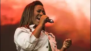 TU ÉS SANTO, TU ÉS SANTO 😭 - Família Wesley 🔥 Vigília Unção Sem Limites