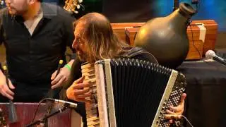 Chango Spasiuk Septeto: Puerto tirol | La Ballena Azul