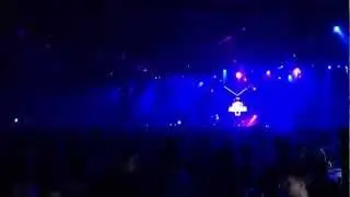 Live: Rank 1 drops Nikhil Prakash - Kos (Max Fishler Remix) @ ASOT 550 INVASION  MOSCOW, 07 03 2012