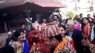 Uk lahure ko  behey