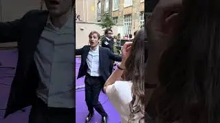 tu vuo fa americano /// volare