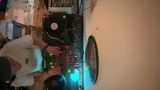2025 12 15 17 48 40