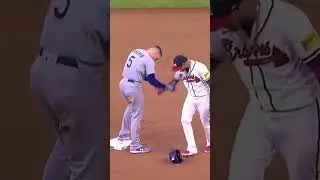 Freddie Freeman 🤝 Orlando Arcia #shorts