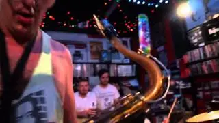 TED DANSON WITH WOLVES - Never Look A .gif Horse In the Mouth, live @ BEATDISC RECORDS
