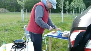 Freicampen auf R&uuml;gen - Ostsee, Kochen am Minicamper