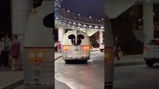 Кейзо едет на автобусе Disney Telolet⁉️😱