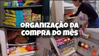 Faxina e Organização: Como arrumo as compras do mês aqui em casa  