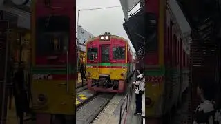Mae Klong Train Market