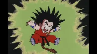 Goku is electrocuted by Jackie Chun's Thunder Shock (Bankoku Bikkuri Shō / Worldwide Shock Palm)