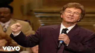 Bill & Gloria Gaither - Let There Be Peace On Earth (Live)