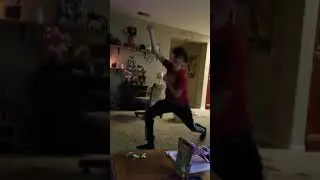 No hands pants dance on