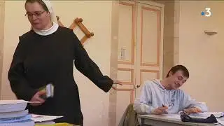 Des étudiants en révisions au Monastère  Sainte Trinité à Bayeux