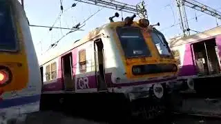 Mumbai Local train. Horn 📢📢📣
