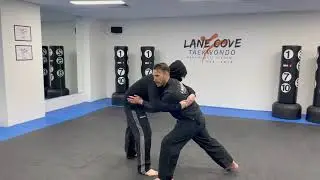 Self Defence: Front Bear Hug