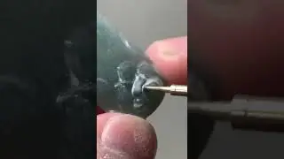 Jadeite Guanyin Hand Carving Process #handcarved #carving #carvingart #crystals #jadeite