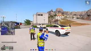Lenny and Rusty abuse cop