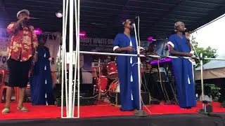 UKWUANI MUSIC ADAEZE GOSPEL BAND PERFORMING LIVE AT ASHAKA LONDON NDOKWA-EAST