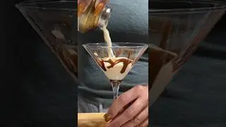 Making Famous 90s Martinis-The Appletini & Chocolatini & Cosmo 🍸 #martini #drinks #90s