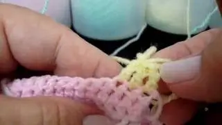 CROCHE - TROCA DE LINHA DE COR DE DIFERENTE COM PONTO ALTO