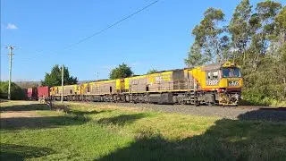 TasRail TR02 TR01 TR17 #33 train crossing Johnston Road