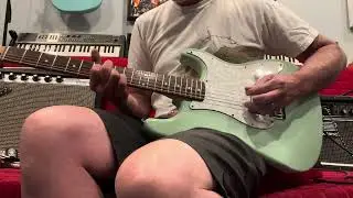 2002 Squier Tom Delonge Signature Surf Green Stratocaster Standard Series Duncan Invader China