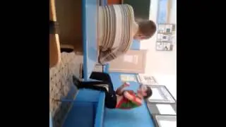 Или обосрусь, или умру блять:))))